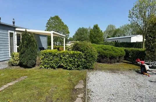 Recreatie База отдыха *